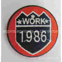 Maßgeschneiderte Stickerei Zinn Badge Badge in Fabrik Preis (Button Badge-69)